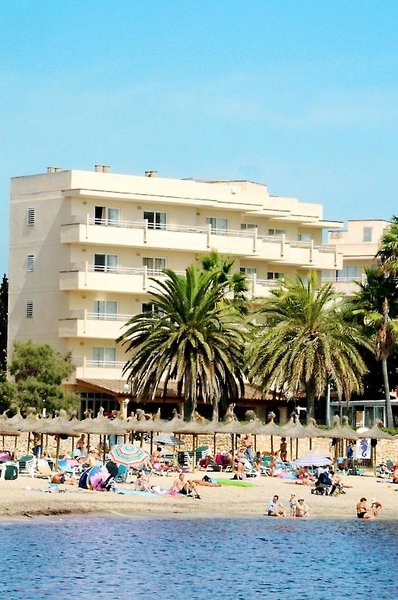 Aparthotel & Suites Cap de Mar