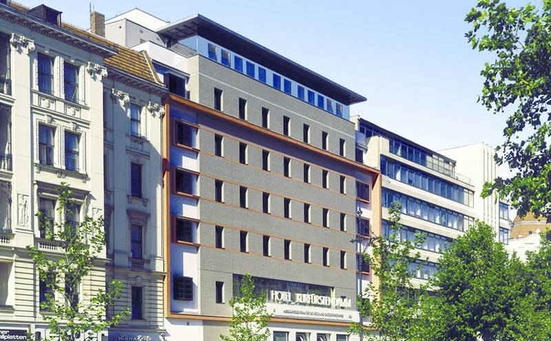 Kurfürstendamm am Adenauerplatz