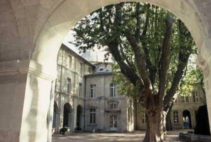 Hôtel Cloître Saint-Louis