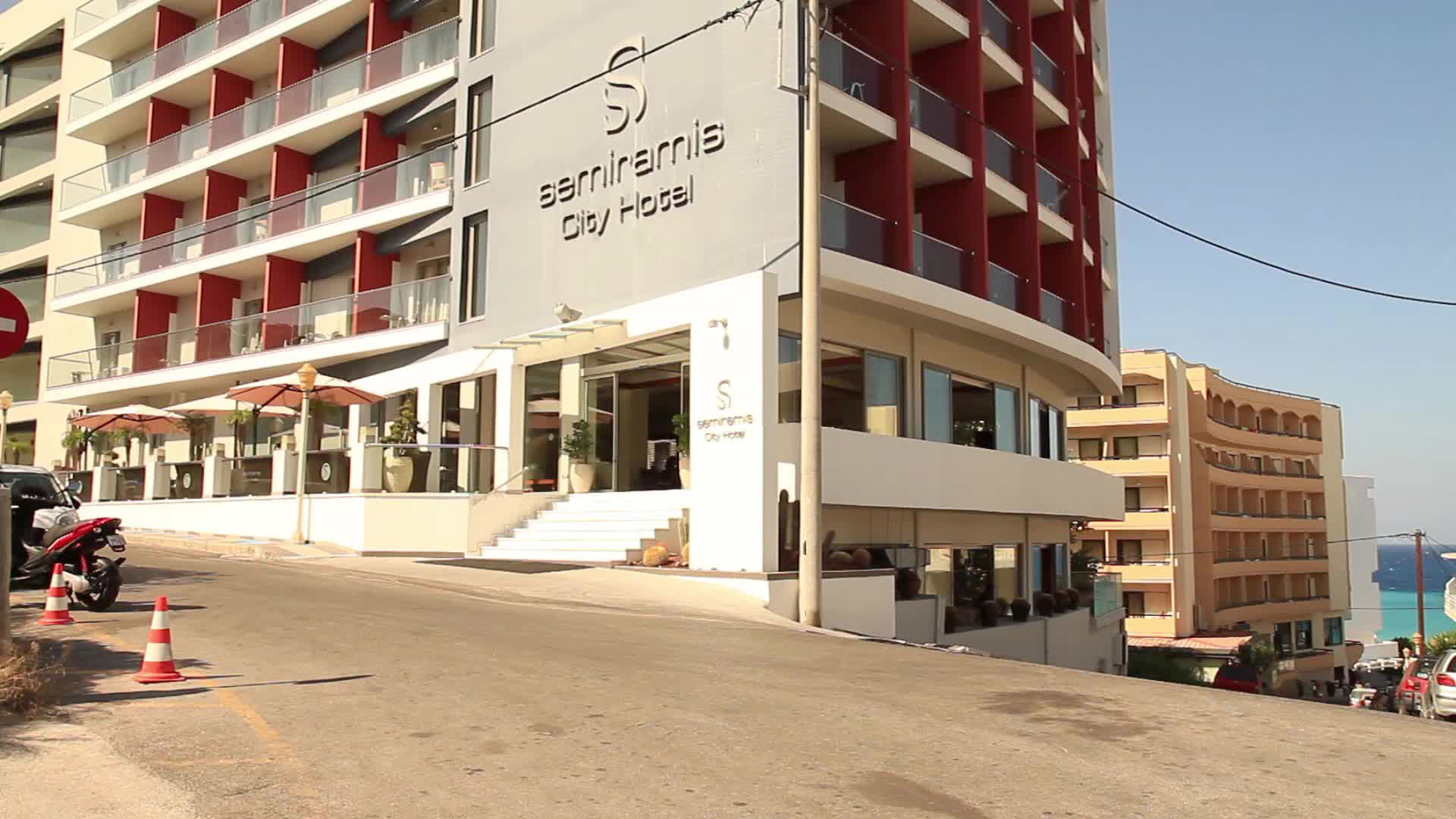 Semiramis City Hotel