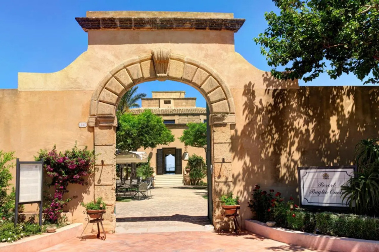 Baglio Oneto Dei Principi di San Lorenzo - Luxury Wine Resort