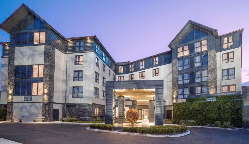 Boulevard Hotel