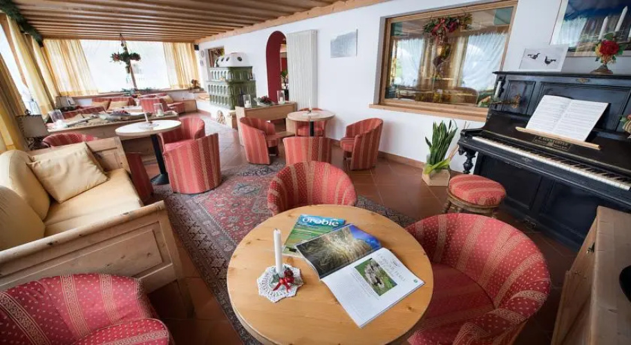 Hotel Bucaneve