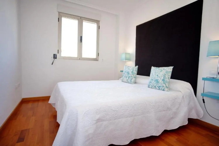 Denia Deluxe Beach & City
