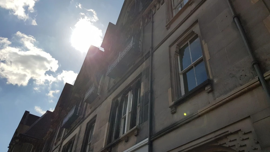 Edinburgh Chic Suite by Castle Terrace
