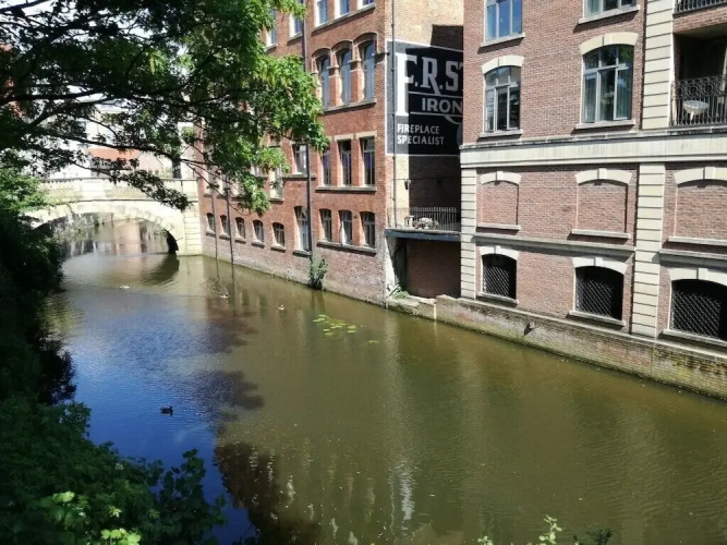 Flat 1 Blue Bridge Court