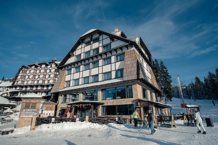 Grey Family Hotel