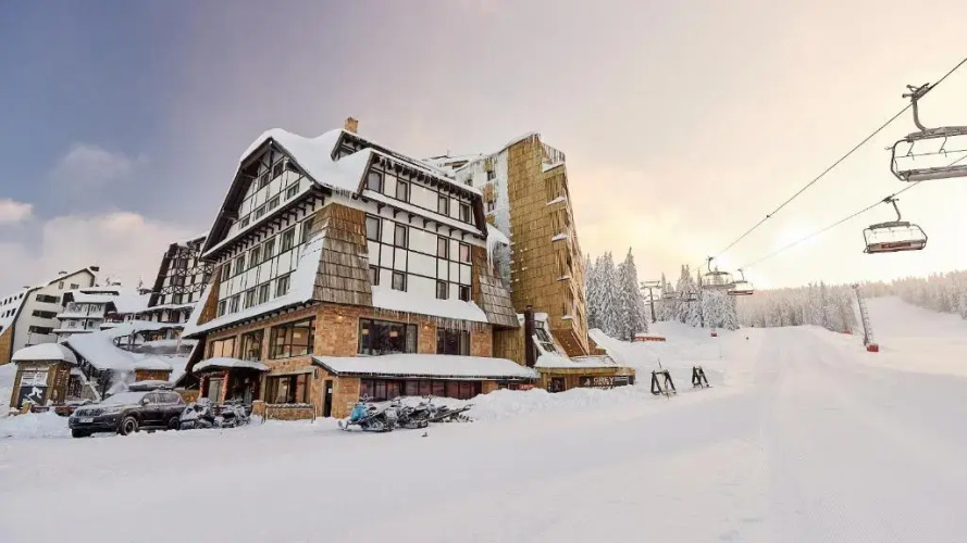 Grey Hotel