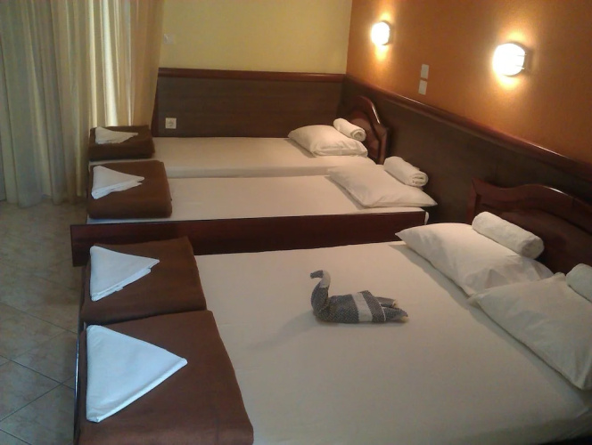 House Blerina - Beachfront Double Sarti Getaway