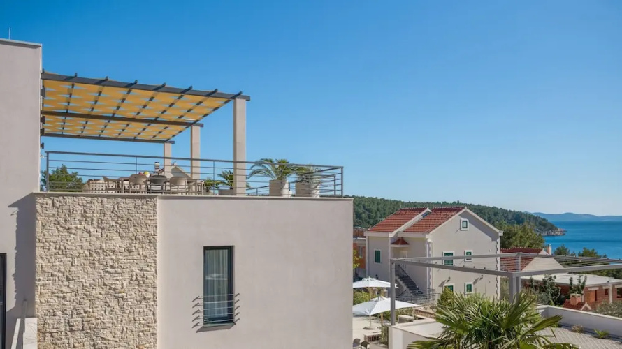 Luxury Villa Juliet with Heated Pool