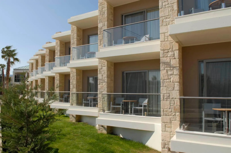 Minos Mare Royal