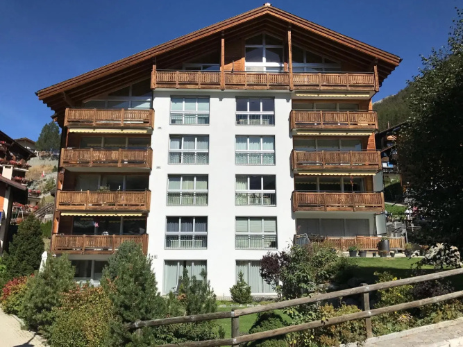 Mountain Exposure Luxury Chalets & Penthouses & Apartments