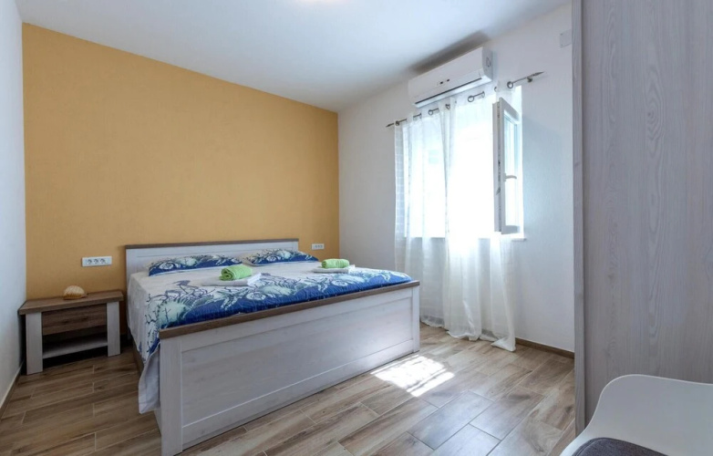 "Nice Home In Podstrana With Wifi And 2 Bedrooms"