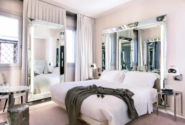 Palazzina Grassi Hotel