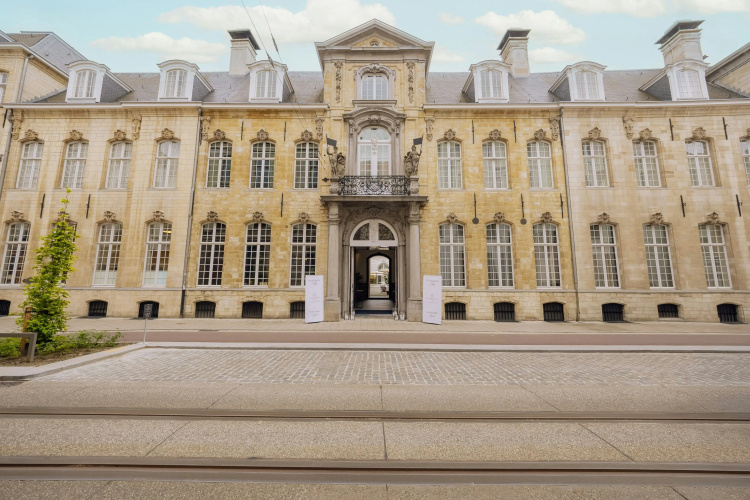 Sapphire House Antwerp, Autograph Collection