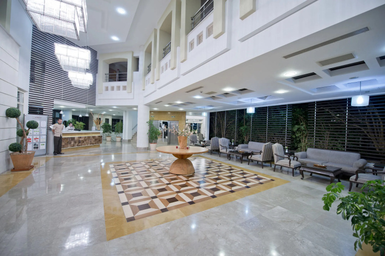 Trendy Palm Beach (Adults Only, 16+)