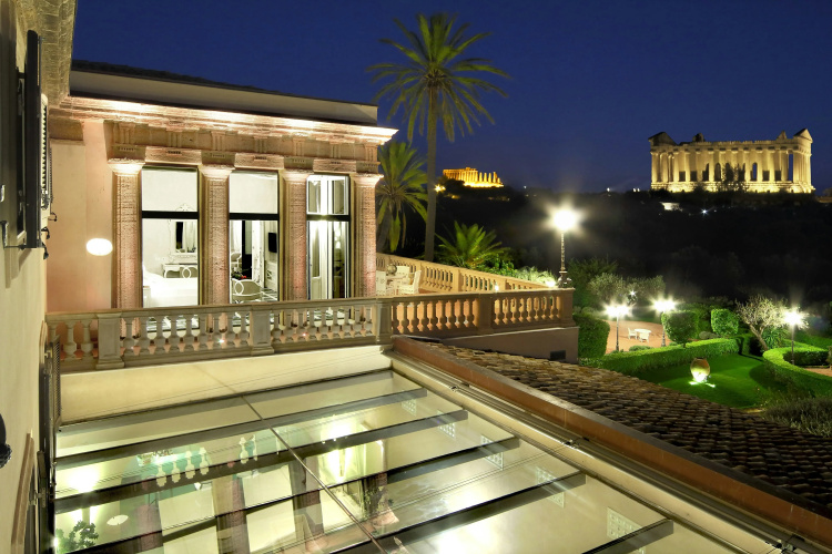 Villa Athena Resort